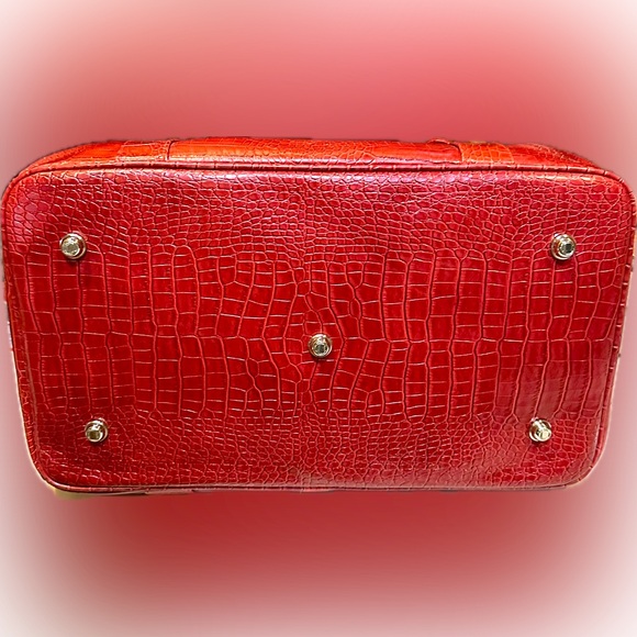 VTG BATH& BODY WORKS SPECIAL EDITION RED CROC EMBOSSED FAUX LEATHER CARRY ON BAG - Picture 8 of 11